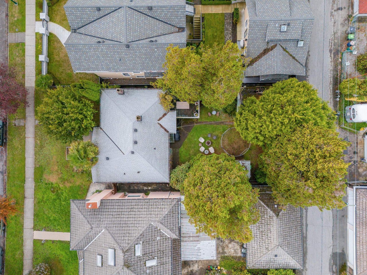 161 W 45th Ave