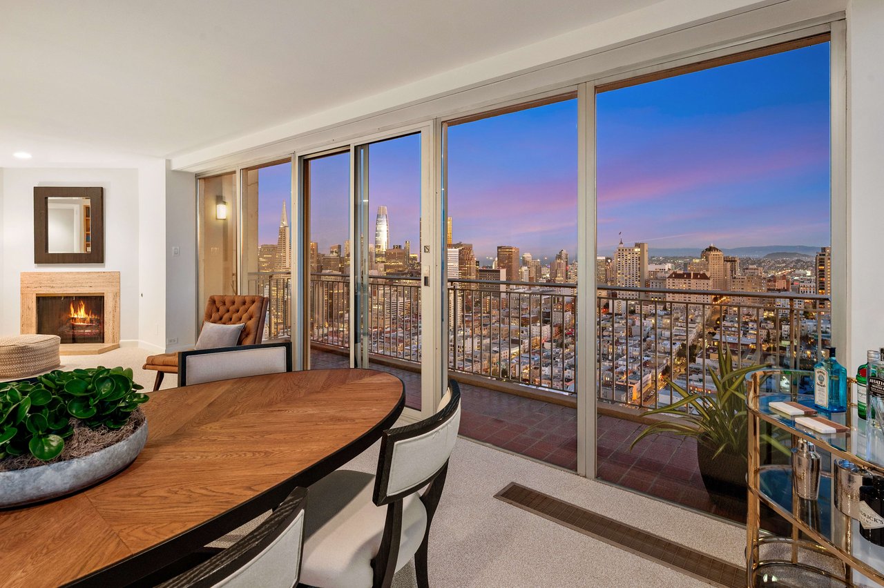 Showcase View Apartment at 1750 Taylor