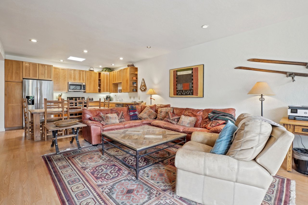 1403 Park Avenue #303