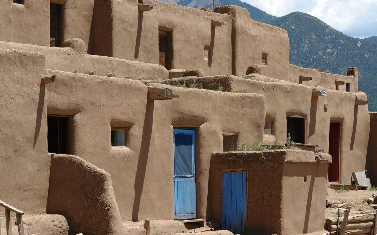 Santa Fe Style – Pueblo Revival Architecture