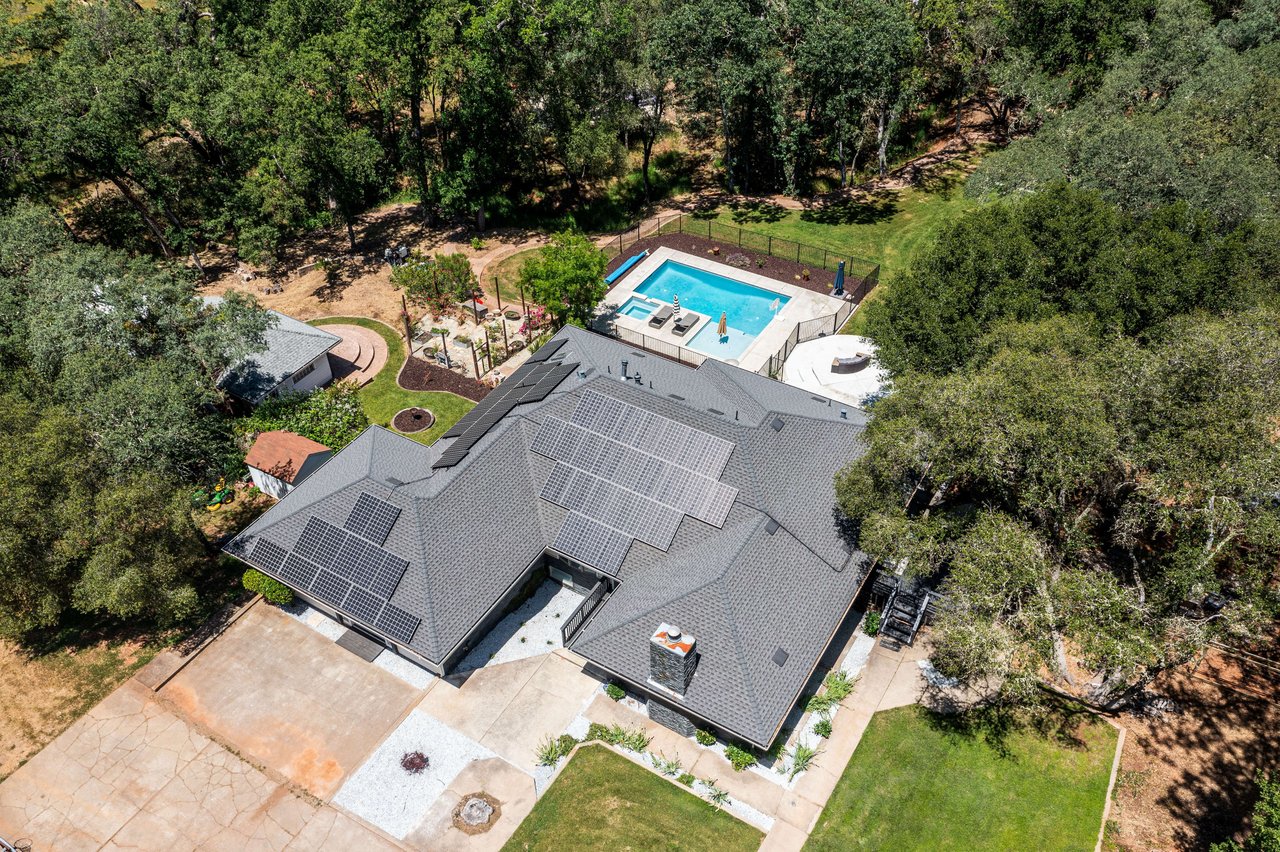2880 Carlson Drive
