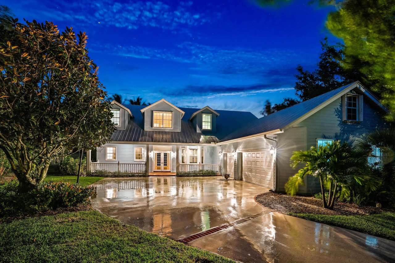 2601 NE Sabal Palm Way