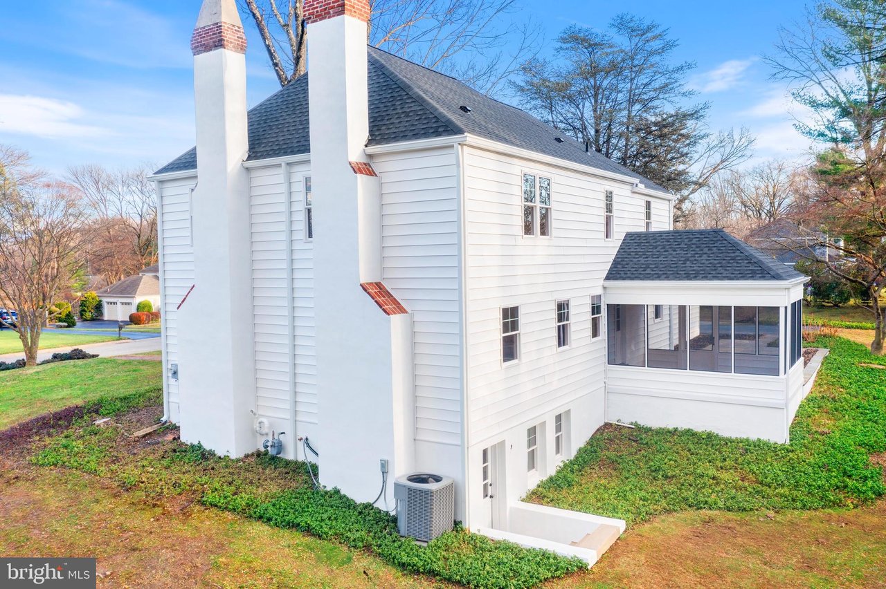 715 Westover Rd