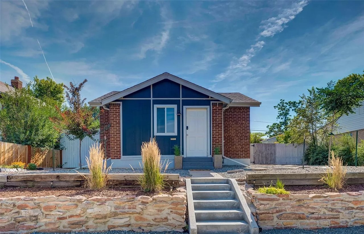 Quintessential Denver Jungalow just 1 block from Rivers and Roads Coffee