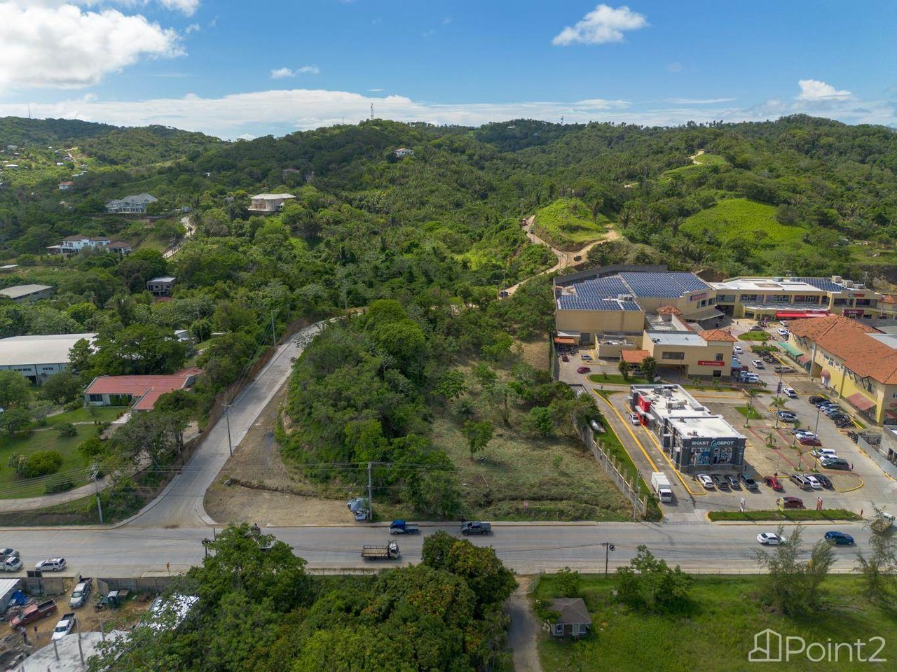 1.9 Acres Roadfront French Harbour, Roatán