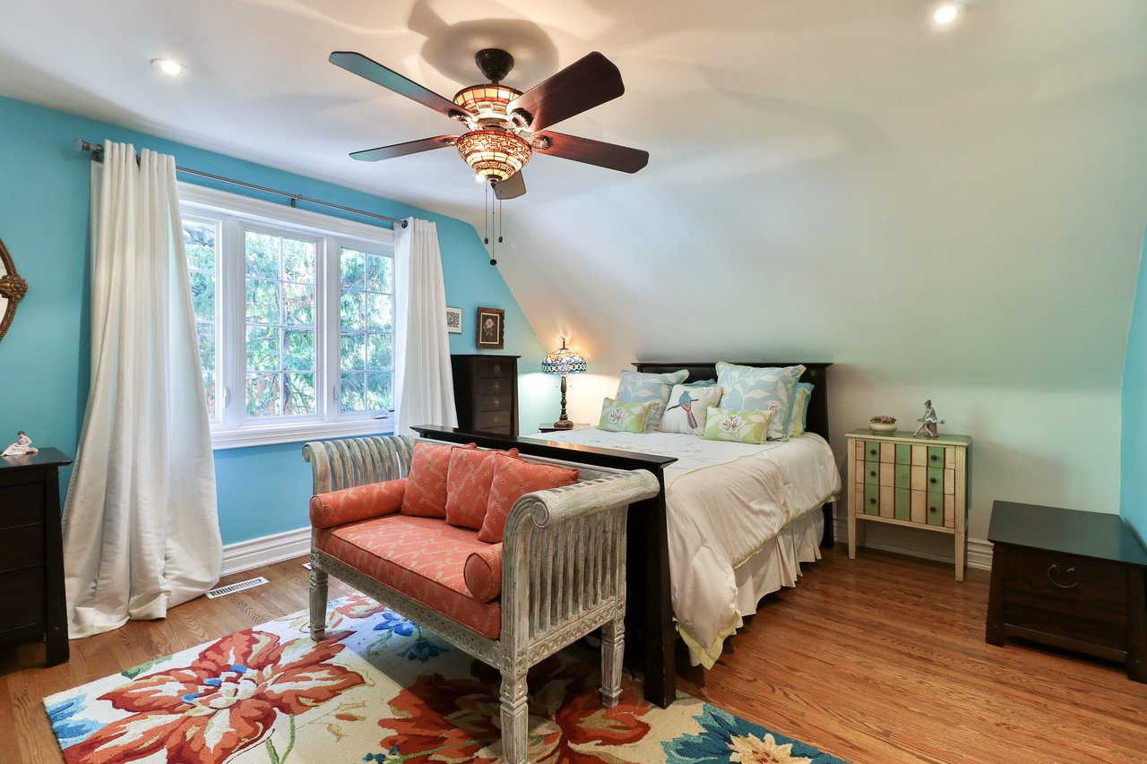 2200 Shardawn Mews
