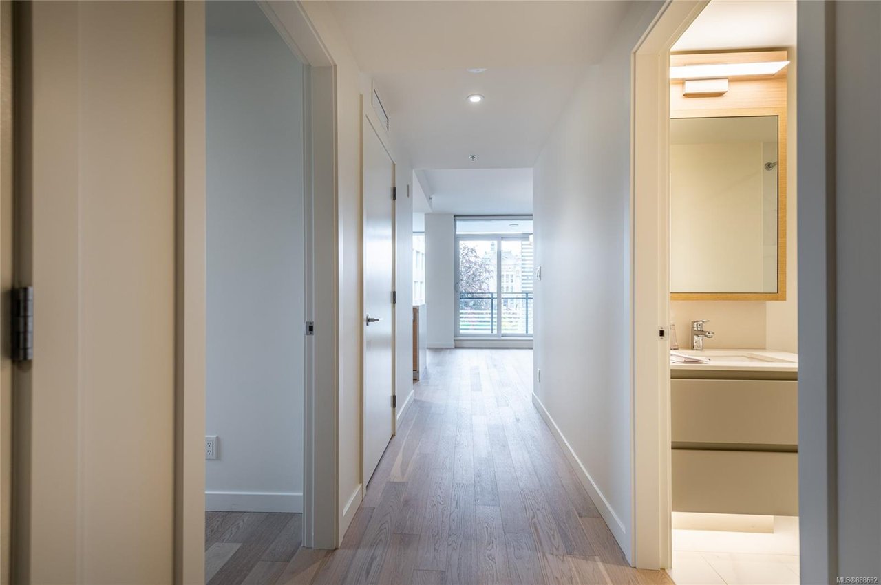 403-550 Michigan St