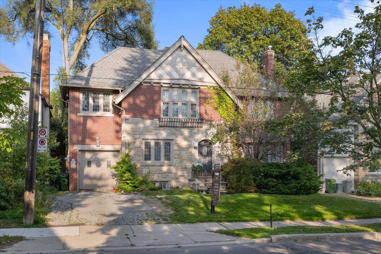 597 Spadina Road