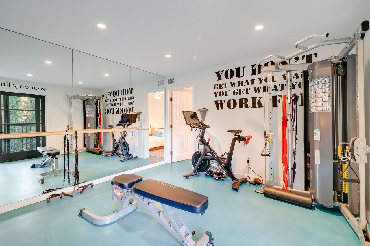 Luxury Lease in Studio City's Fryman Canyon