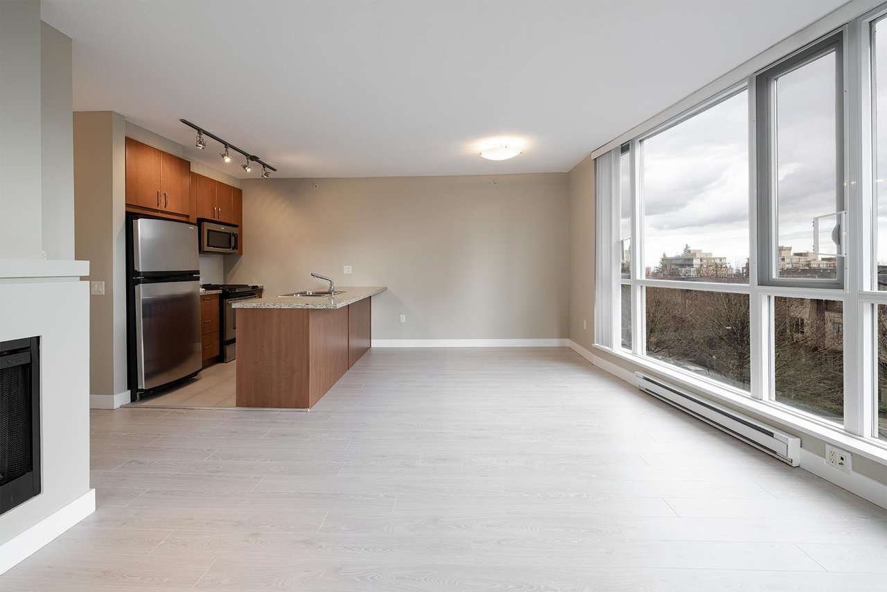 507-9222 University Cres