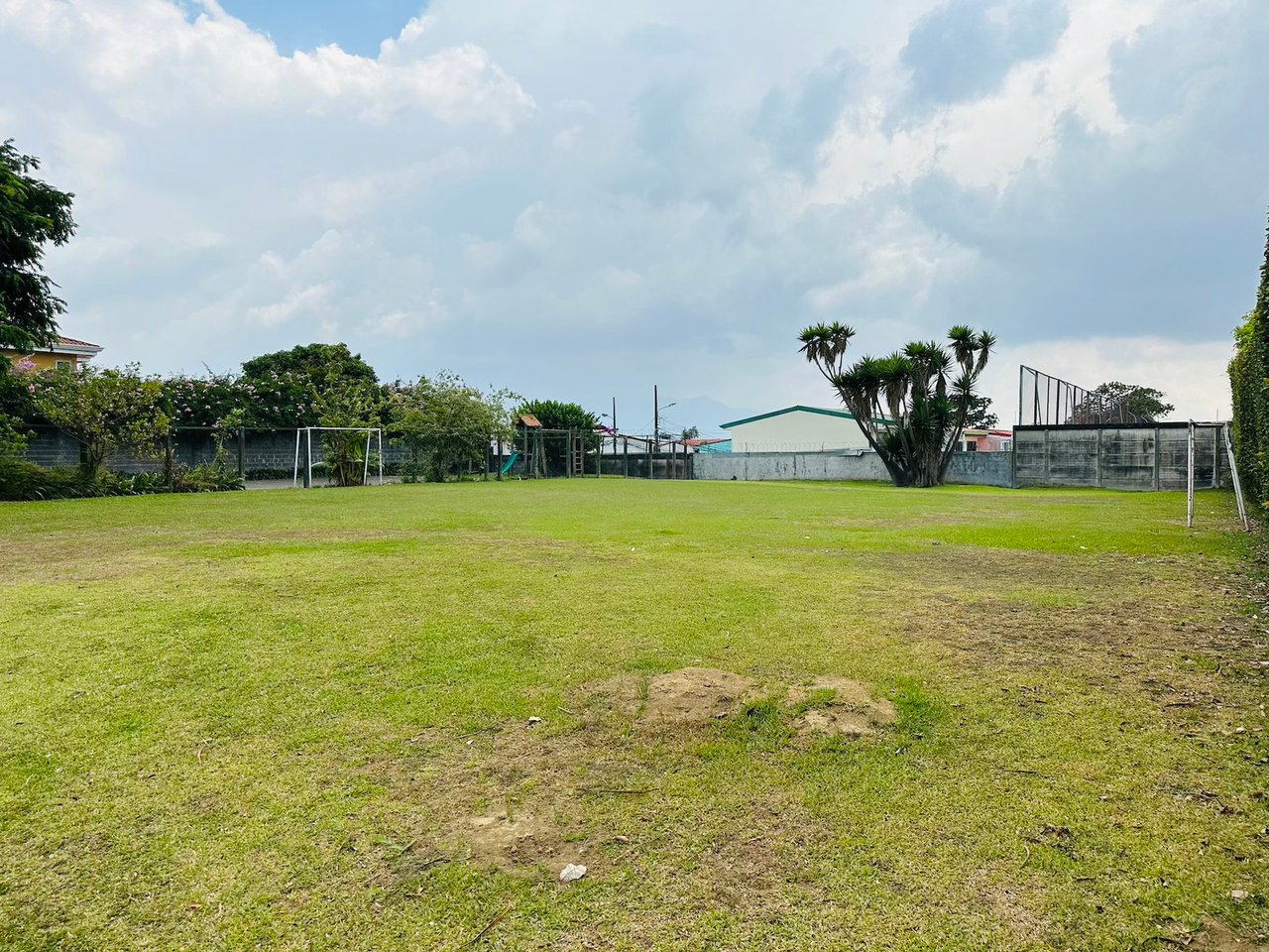 Flat Secure Residential Lot, Curridabat, San Jose