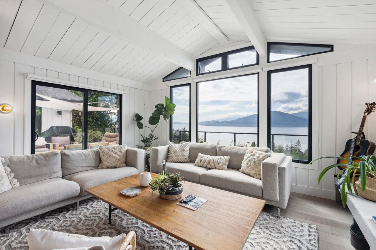 60 Panorama Rd