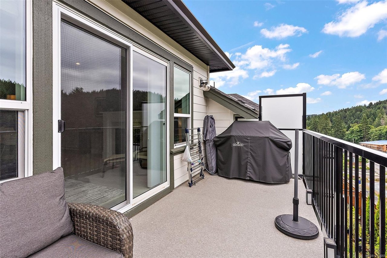 1283 Centauri Dr