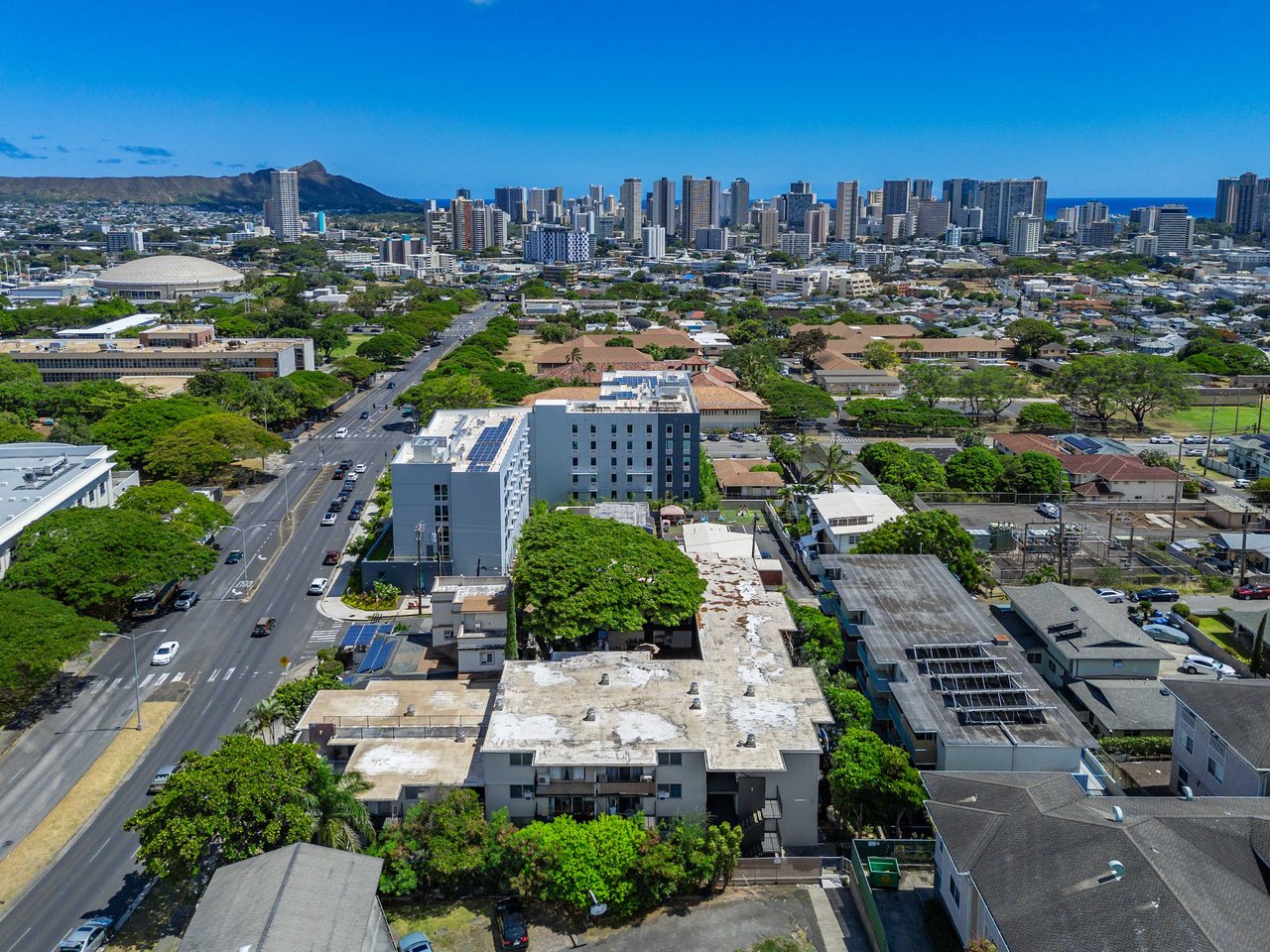 UH Manoa Condo