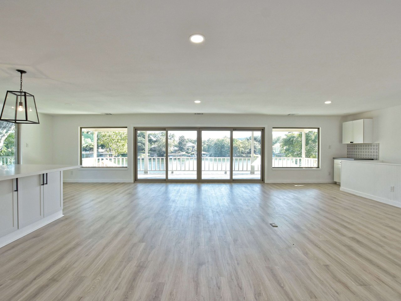 2642 Williams Lakeshore