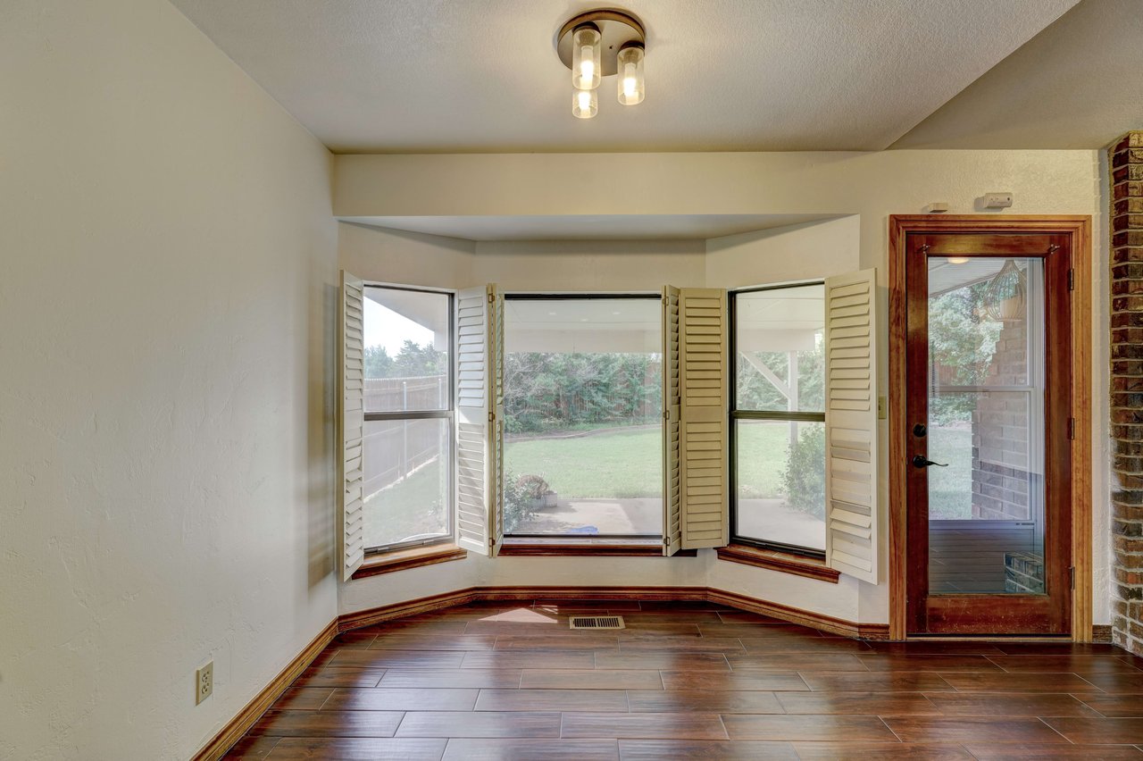 1205 Windsor Place