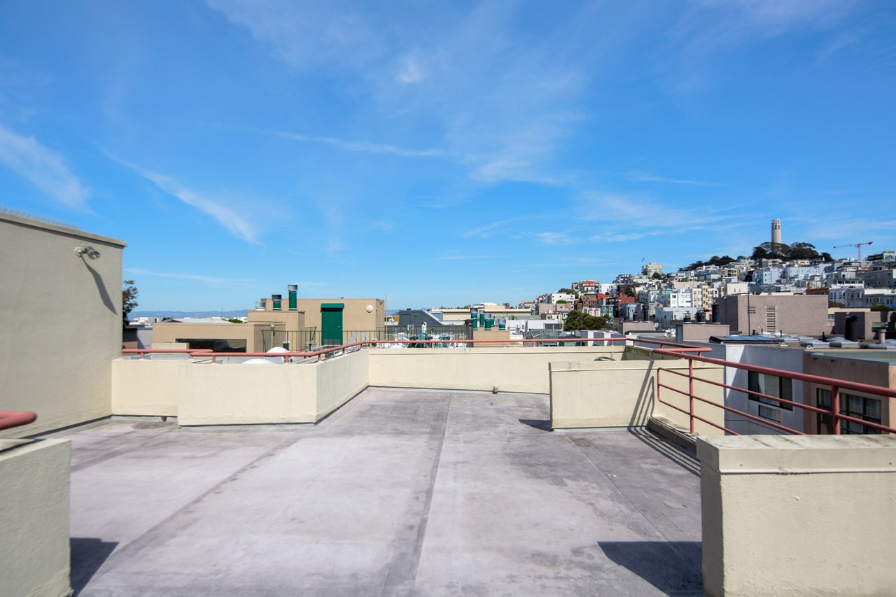 VANDEWATER STREET CONDOMINIUMS