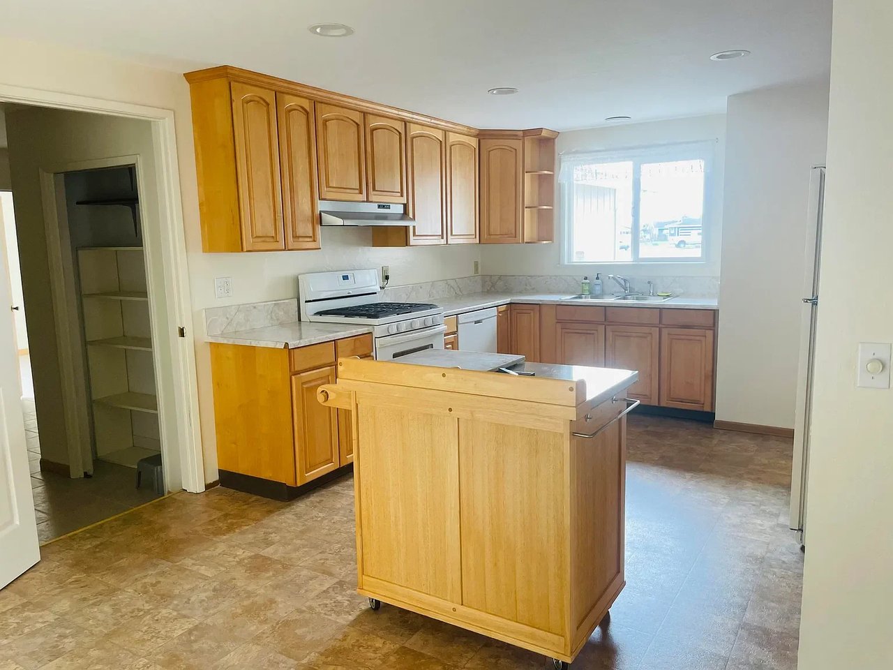 3173 Brian Ct