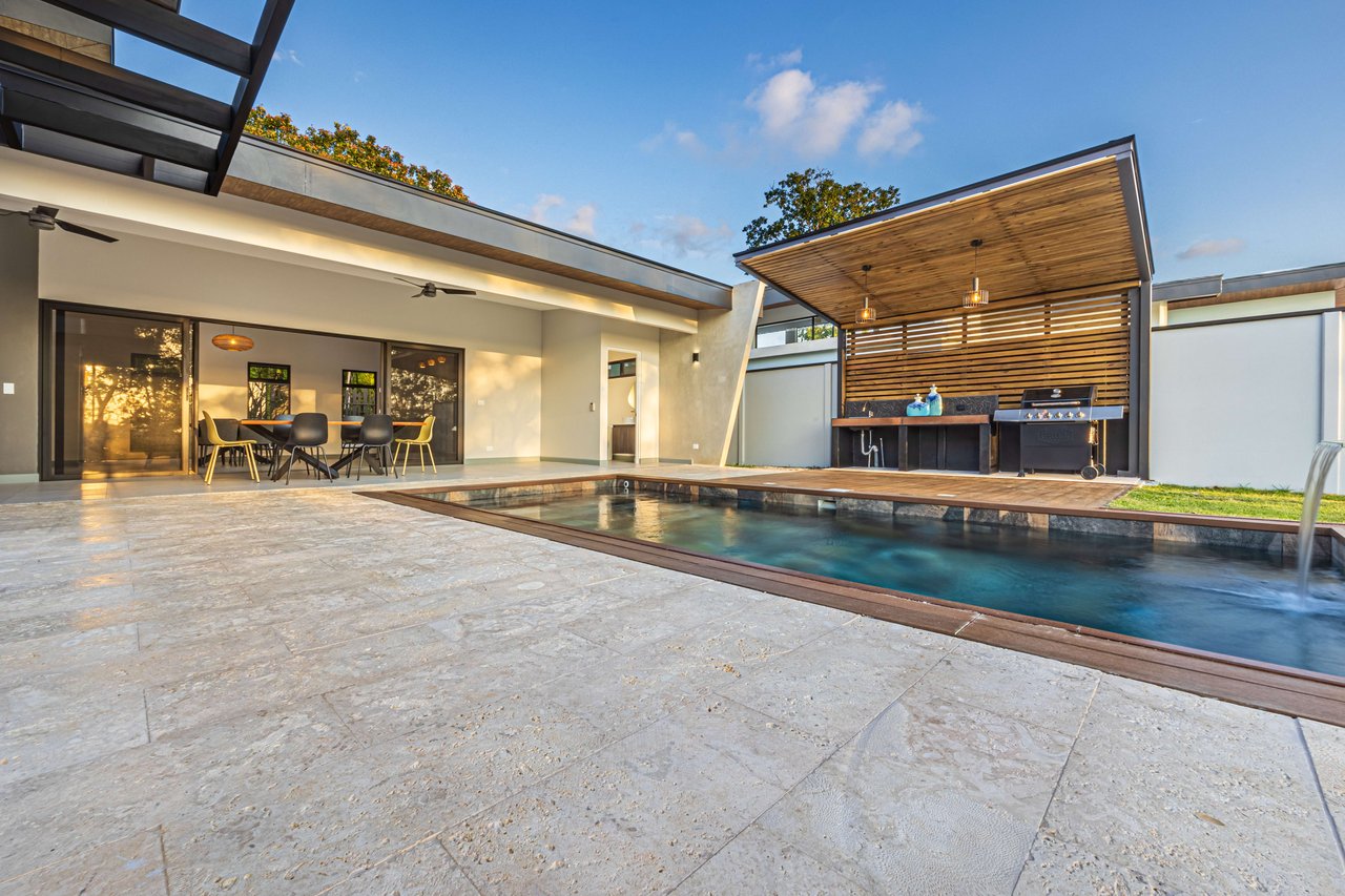 Casa Morfa: Brand New Home in Uvita's Premier Neighborhood