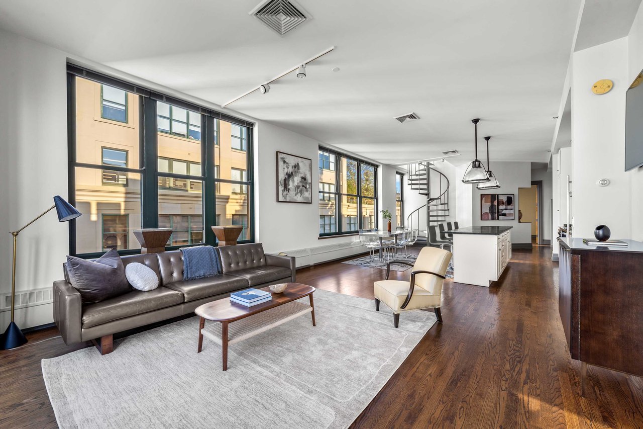 30 Main Street, Unit PHB