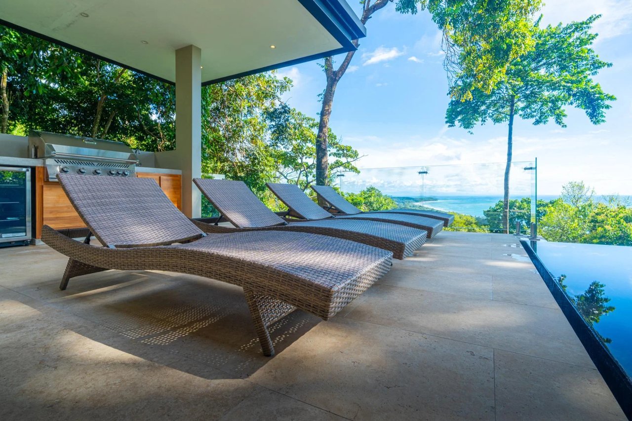 Whale Tail View Ridgetop Home, Uvita, Puntarenas