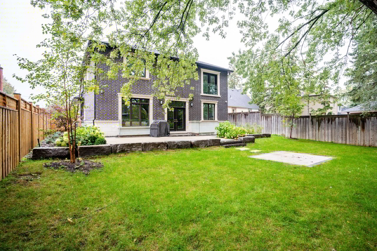 380 Jumna Ave