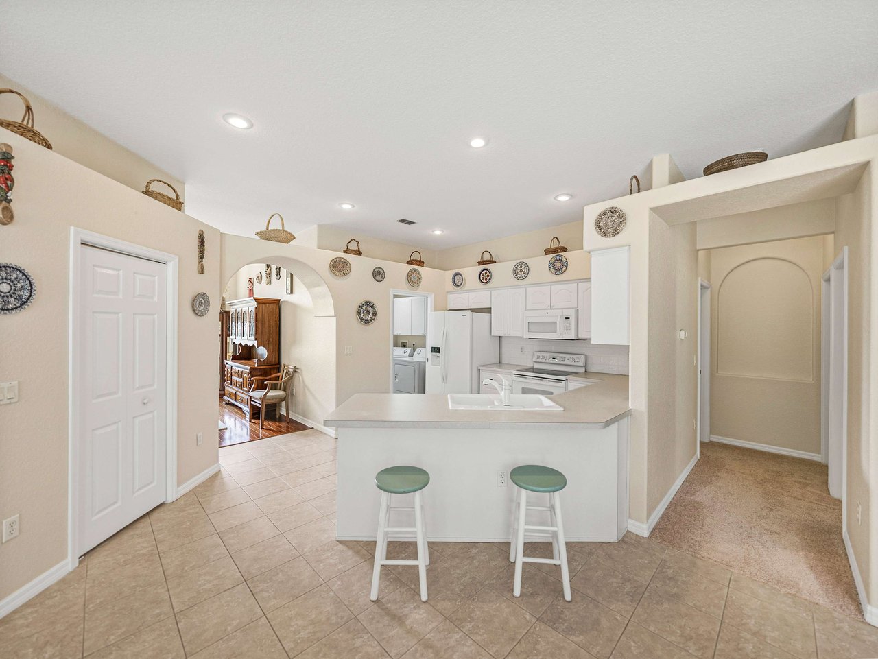 12427 FOREST HIGHLANDS DR