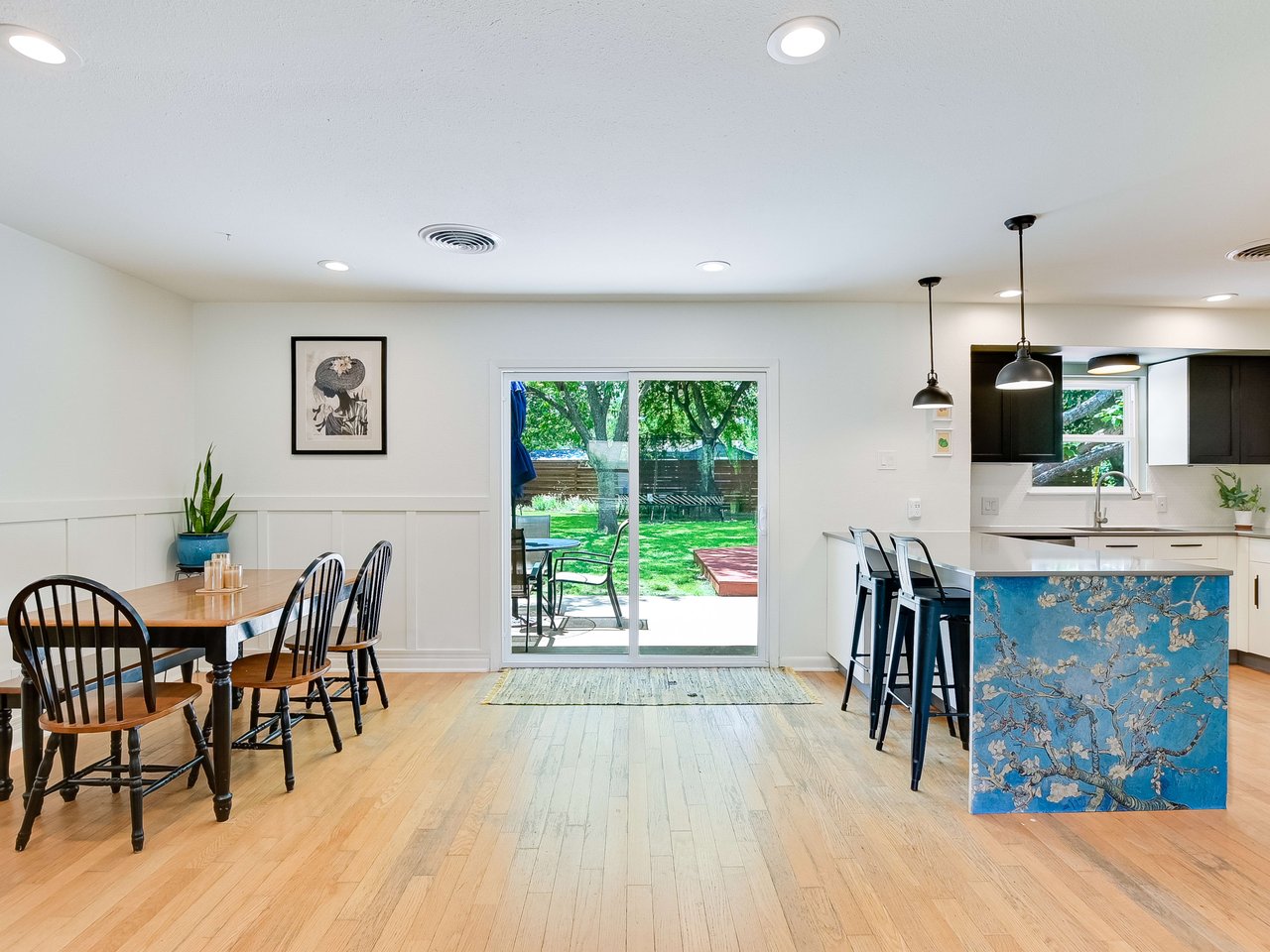 2309 Fair Oaks