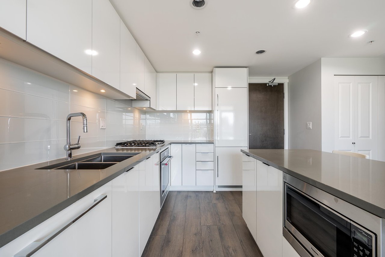 403-2388 Madison Ave