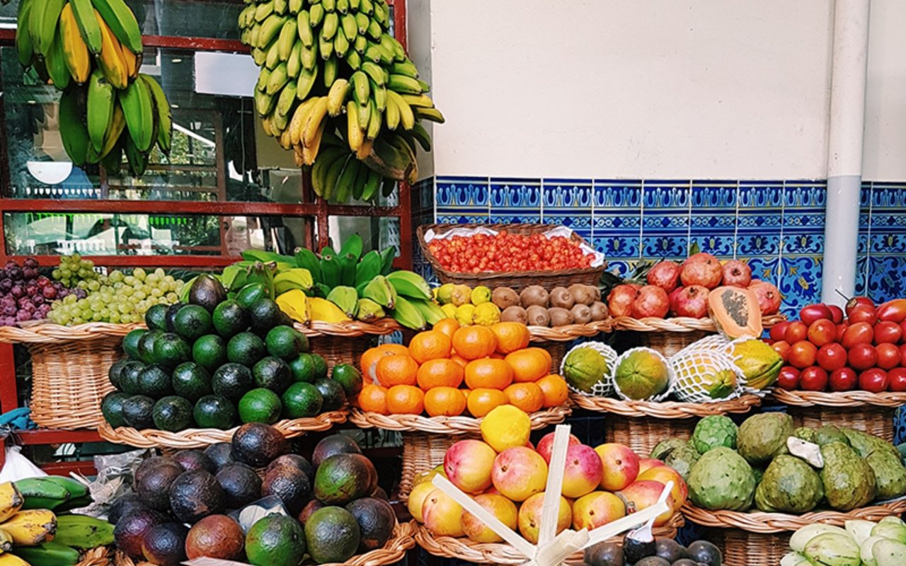 Tropical Paradise on a Plate: Exploring the Exquisite Fruits of Costa Rica