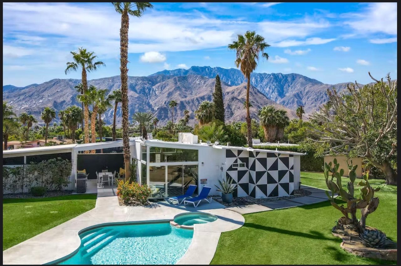 Palm Springs Classic Mid Century Modern Architecture