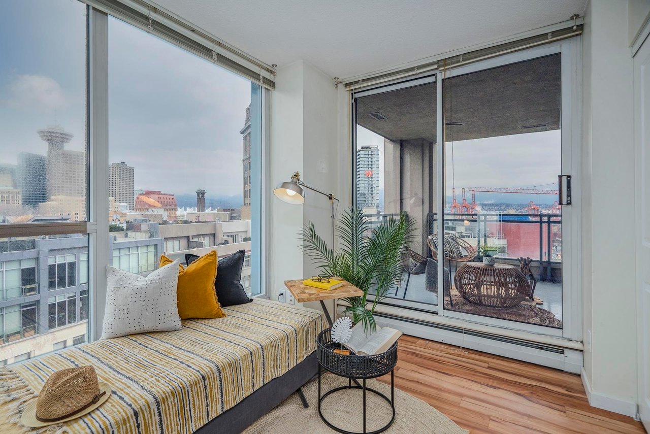 1302-183 Keefer Pl