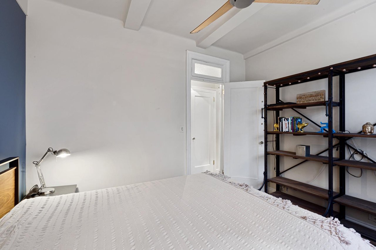 25 West 64th Street, Apt 3-A