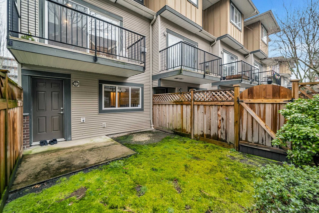 33-9440 Ferndale Rd