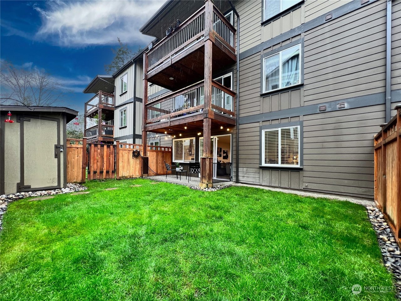 C110-21307 48th Ave