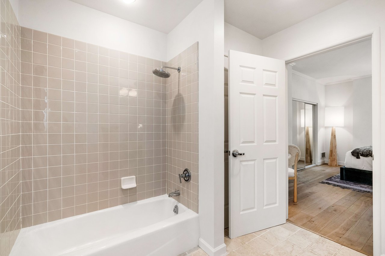 1101 Pacific Ave #203
