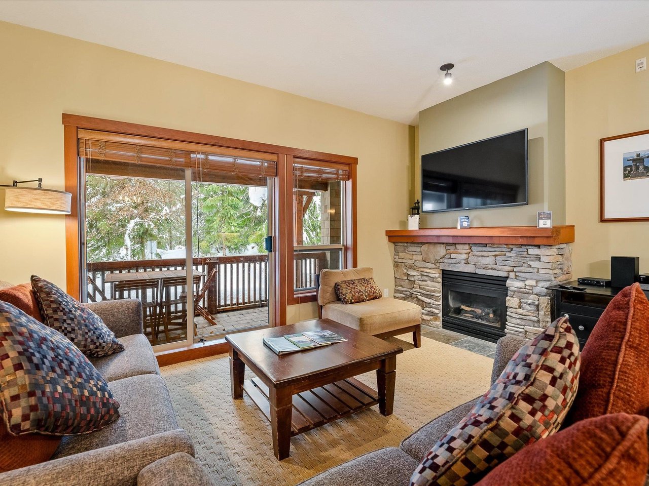 103G2-4653 Blackcomb Wy