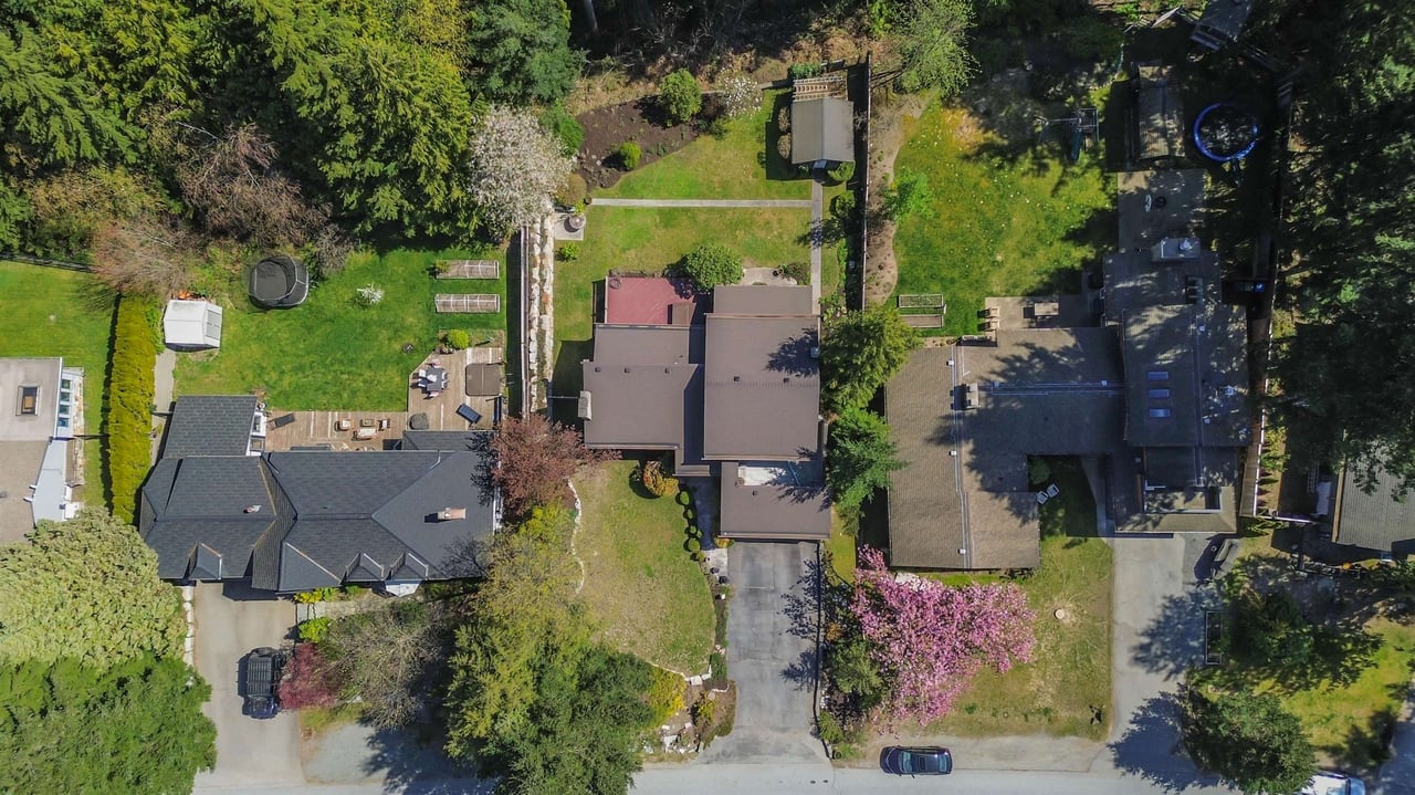 40198 Kintyre Dr
