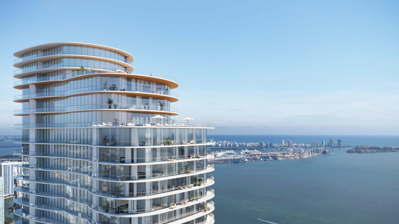 May 2024  1,000-Foot Cranes Approved for Cipriani Construction Site in Brickell