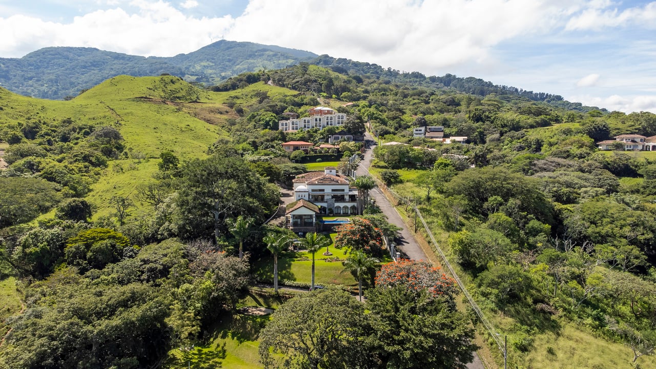 Panoramic View Mountain Estate, Ciudad Colon, San Jose