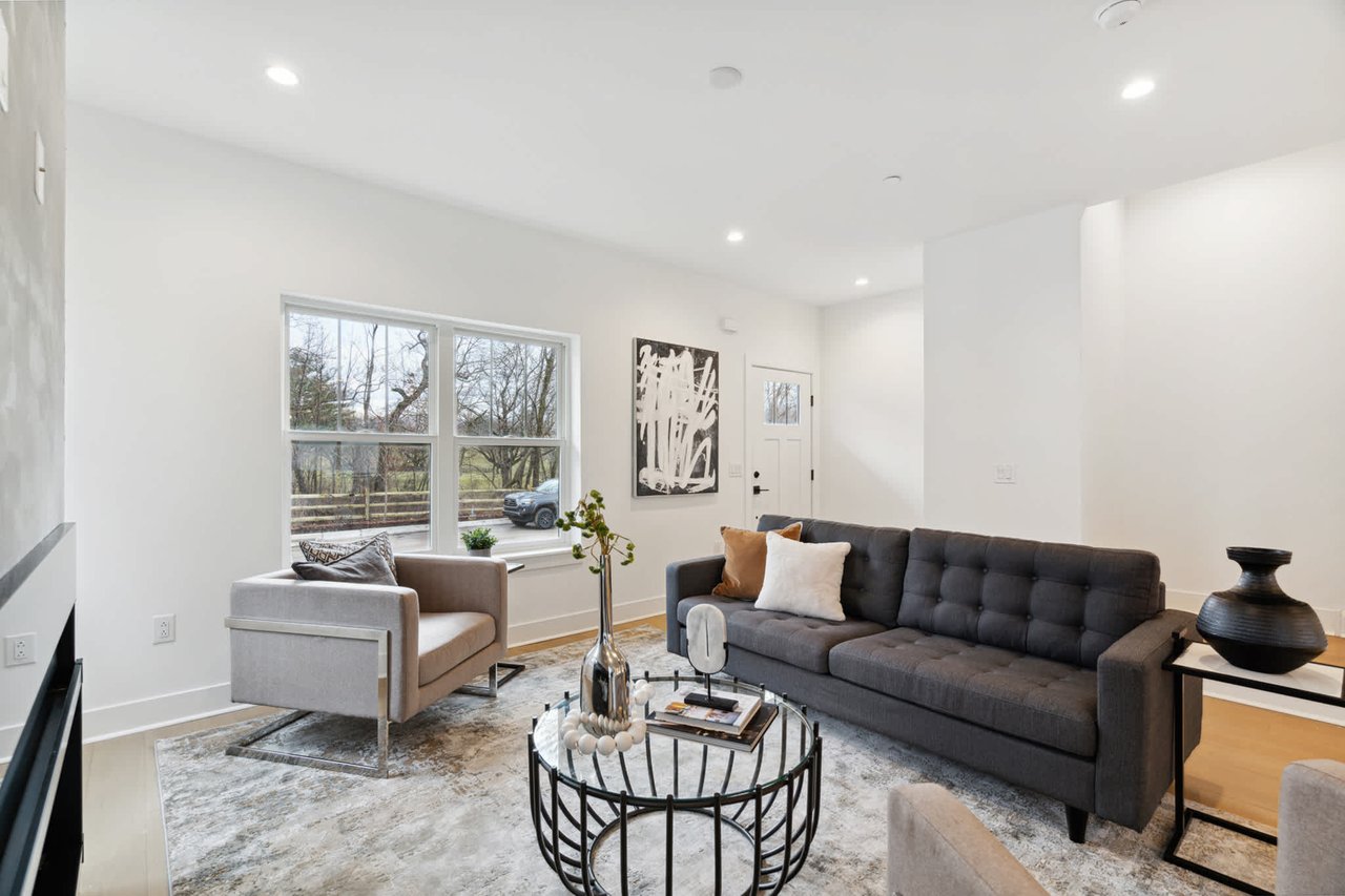 Torresdale Manor