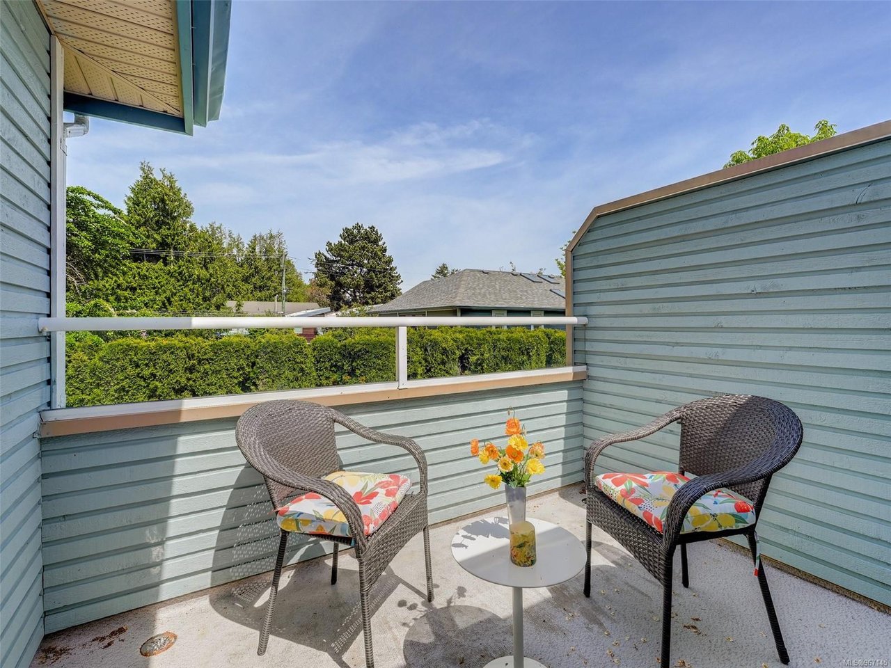 24-5187 Cordova Bay Rd