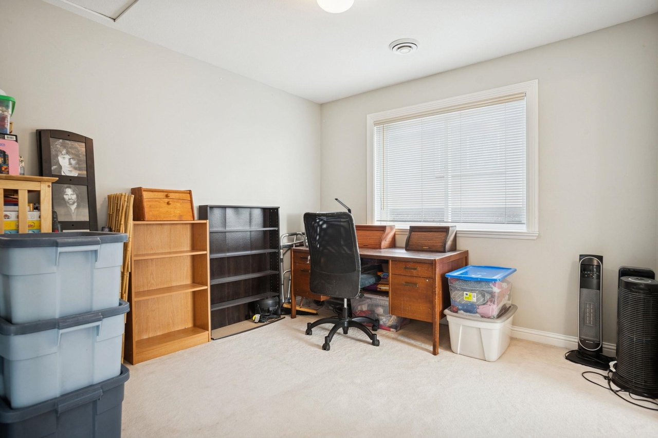 2085 Qualicum Dr
