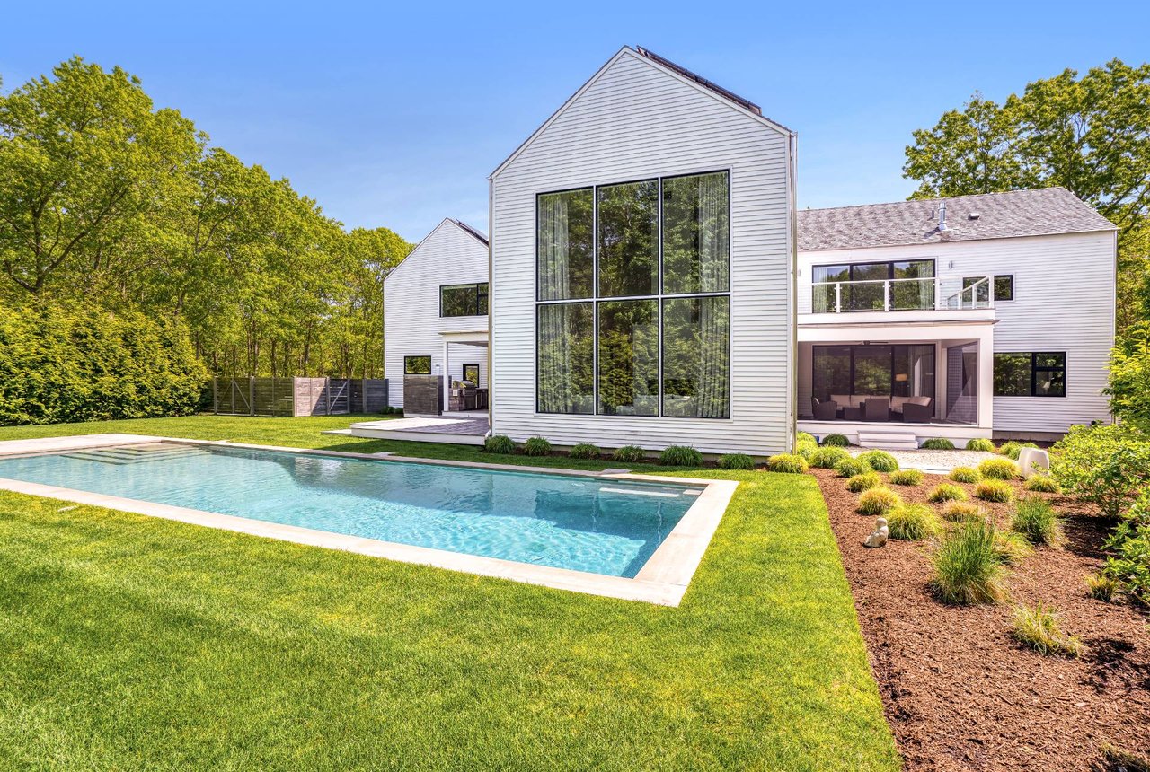 25 Quarty Circle