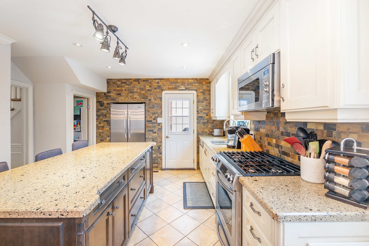 10 Kingslea Gardens