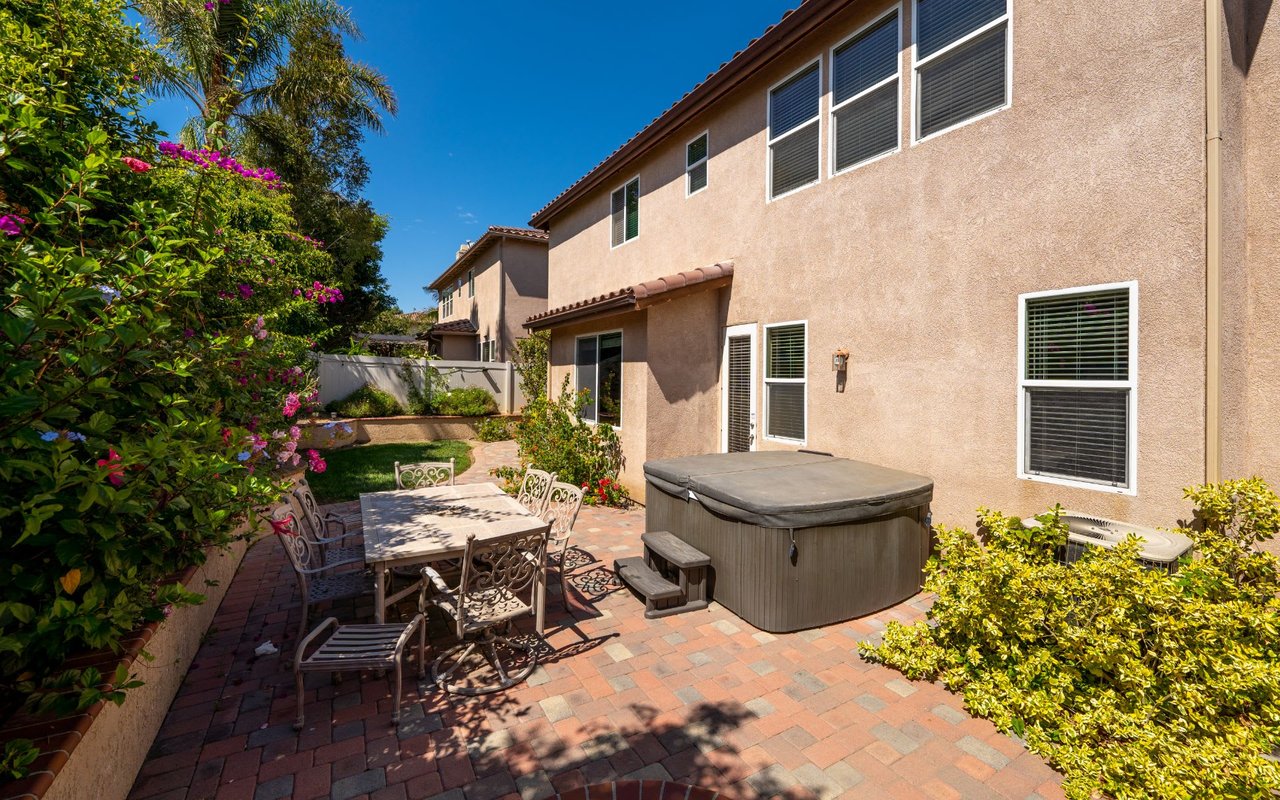 1273 Honeysuckle Avenue