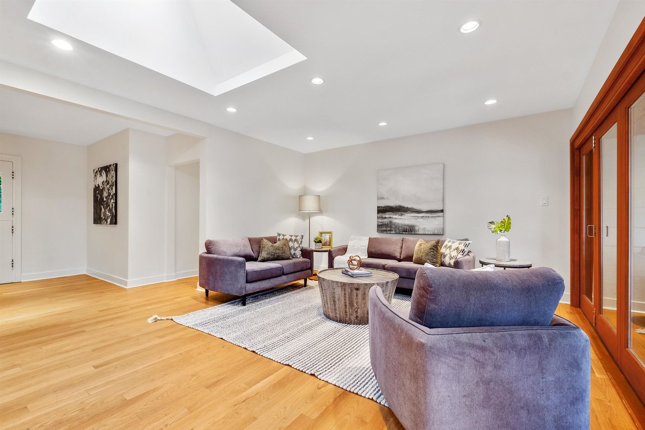6060 Marine Dr