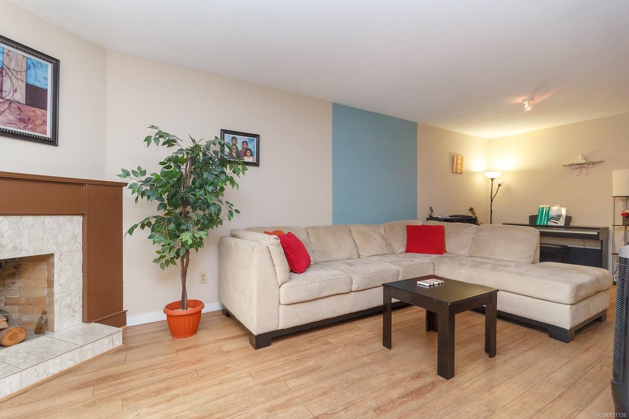 7-1550 North Dairy Rd, Saanich