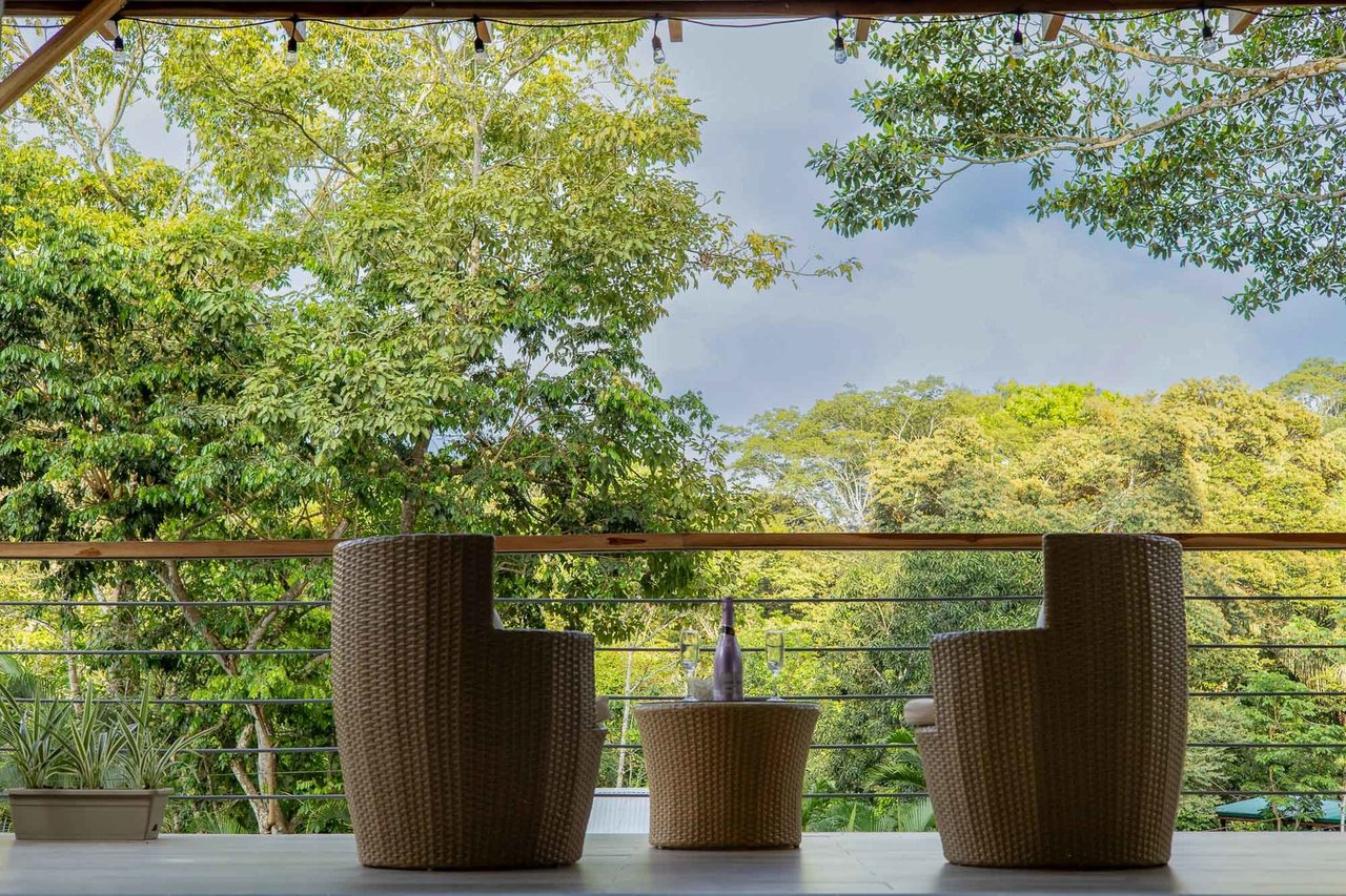 Tropical Rainforest Beach House, Manuel Antonio, Puntarenas