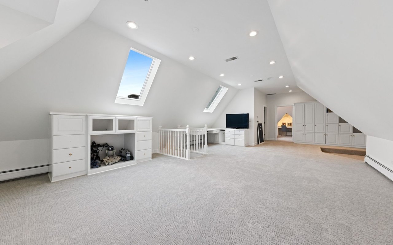 807 S Mckinley Lane